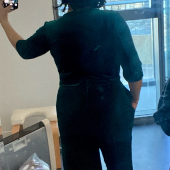 MPC green jumpsuit velvet - Picture 9 of 12